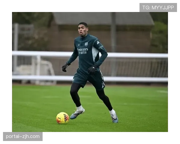 北伦敦德比两次因裁判设备频率干扰意外延误